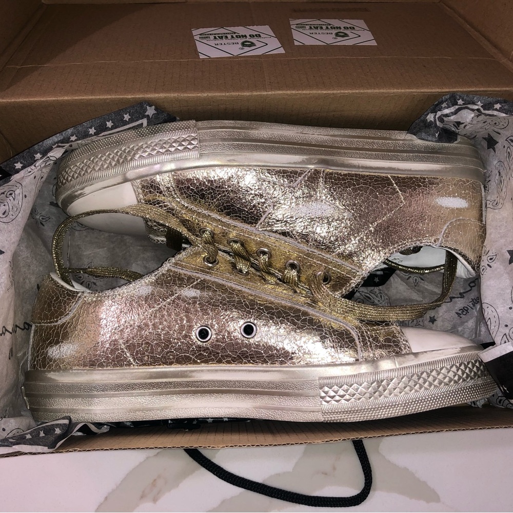NEW in BOX Vintage Havana Gold Foil Sneakers